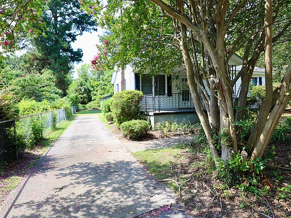 3rd image of 114 Vernon Dr