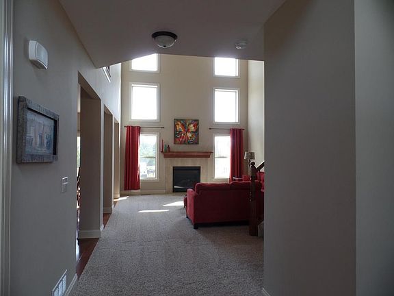 4th image of 10063 Corona Ln
