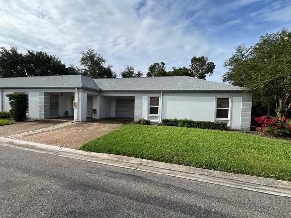 8372 Candlewood Rd, Seminole, FL 33777