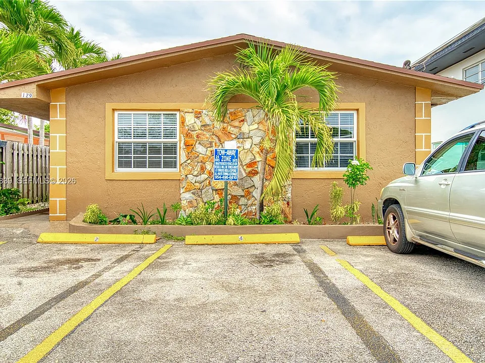 129 SE 4th Ave #4
