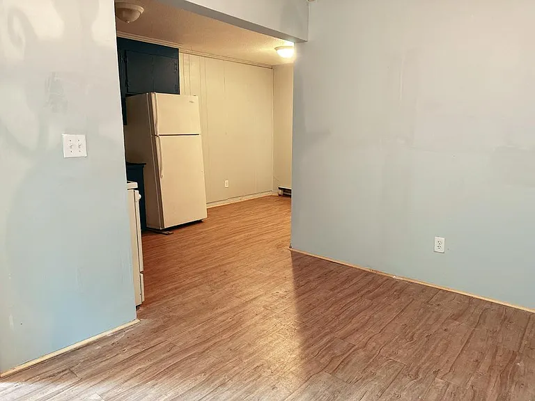 1004 W Main St #6 — Photo 4