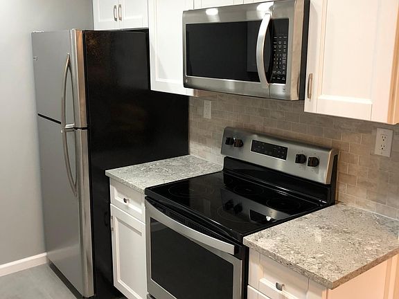2nd image of 63 Richmond Blvd