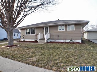 202 E 5th St, Prairie City, IA 50228