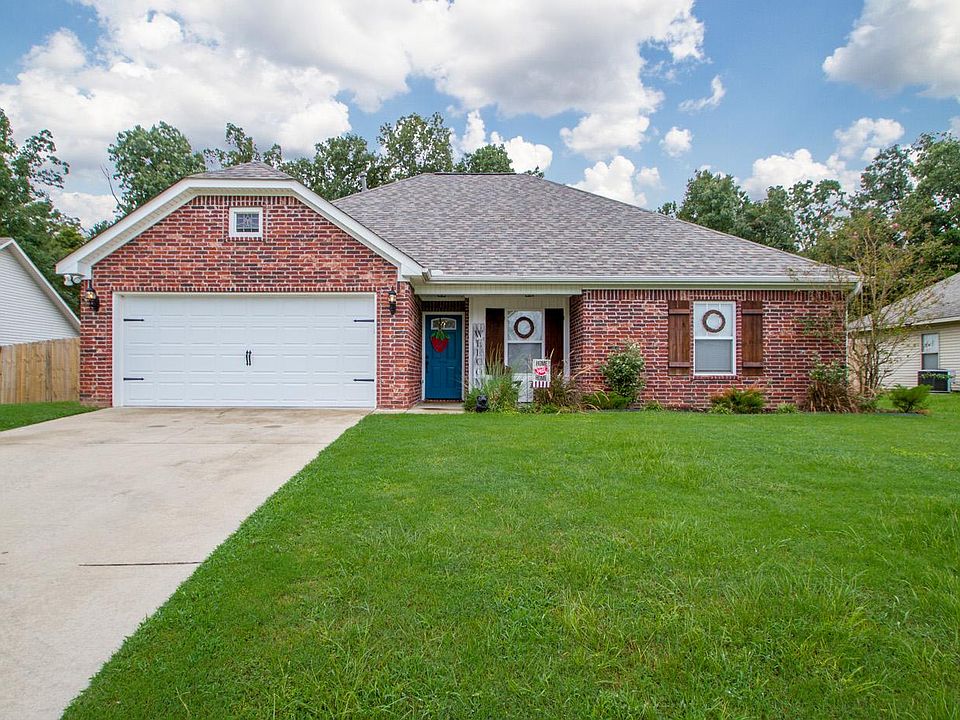 1st image of 1004 Huck Finn Blvd