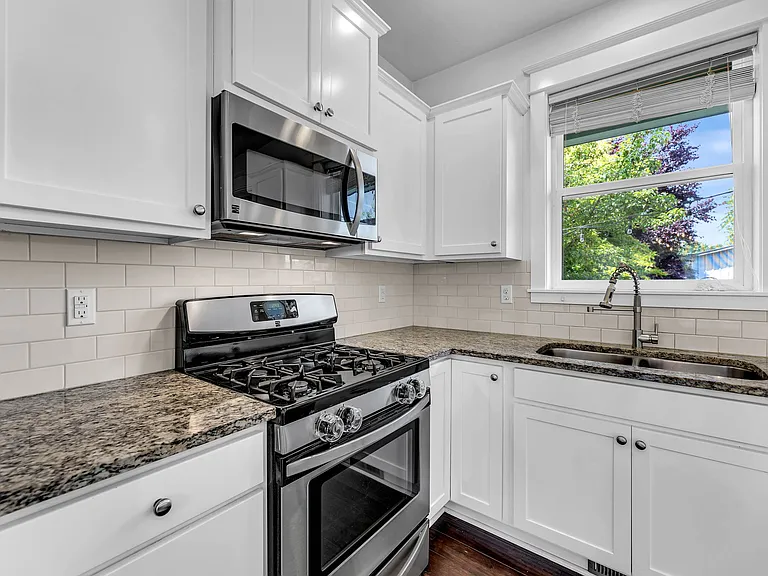 4625 N Hunt St — Photo 15