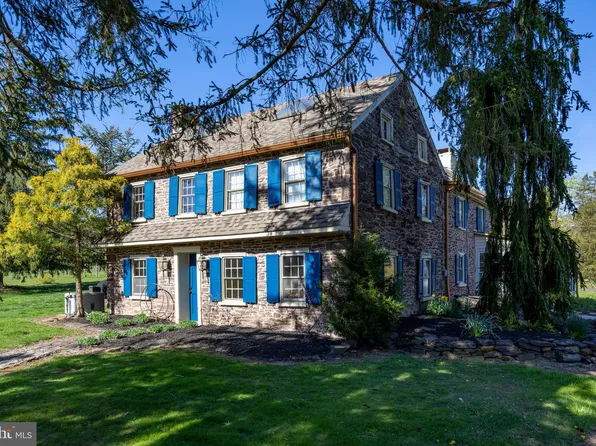 4560 E Campbell Rd, Pennsburg, PA 18073