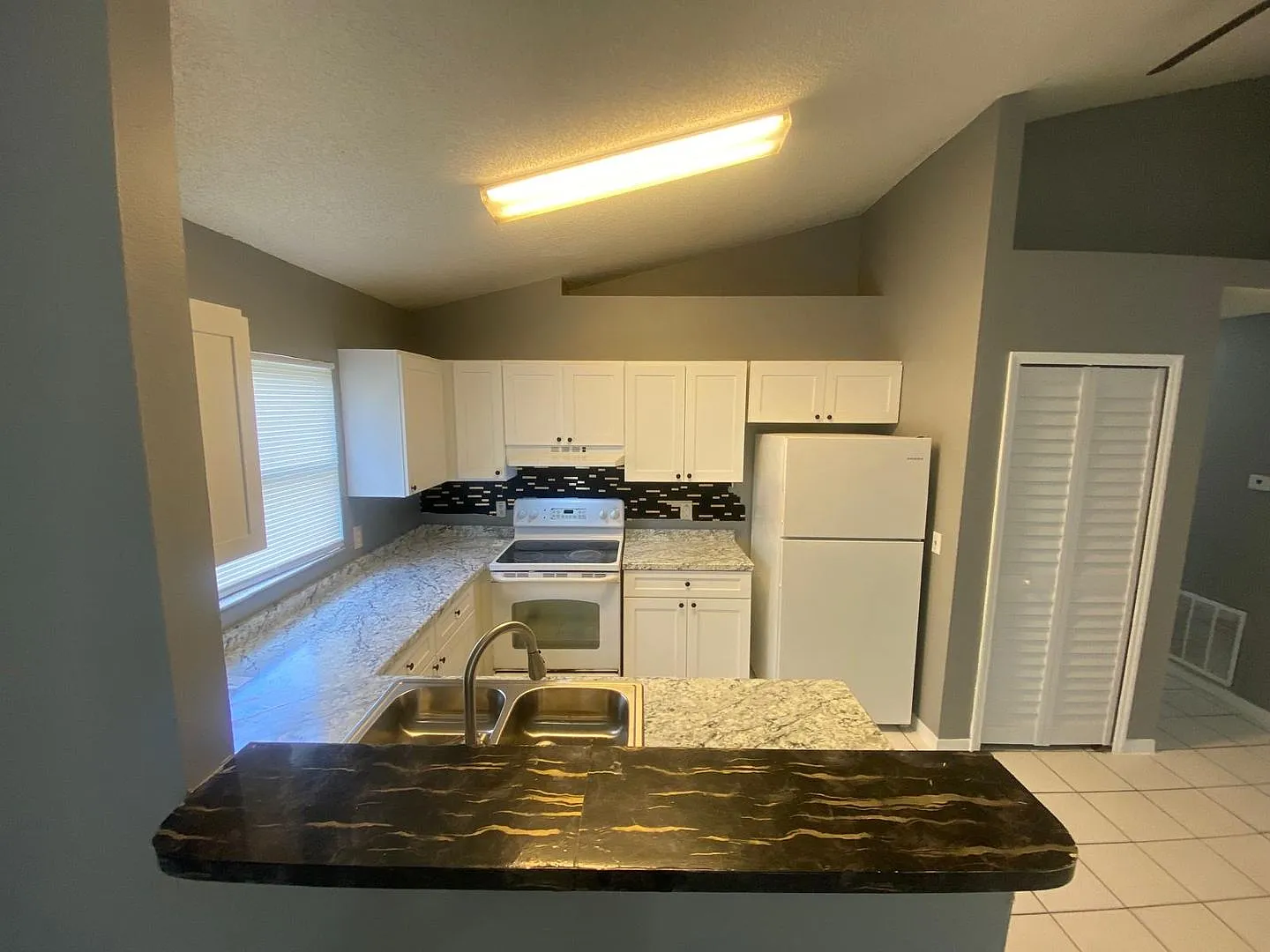 Lovely Home — Photo 4