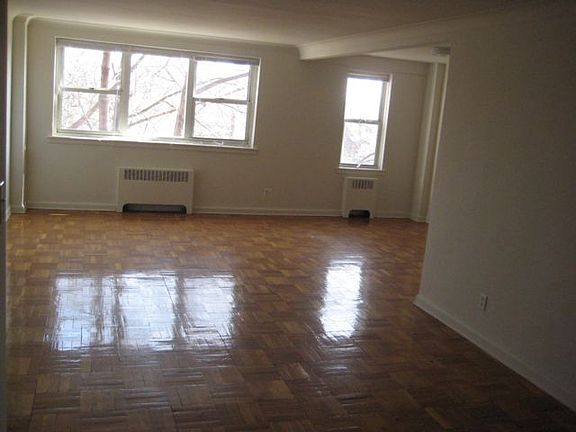 5th image of 16605 Highland Ave APT 8T