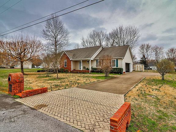 2nd image of 202 Daly Dr