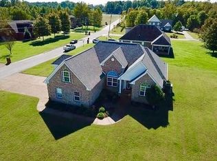 401 Lyon Dr, Portland, TN 37148
