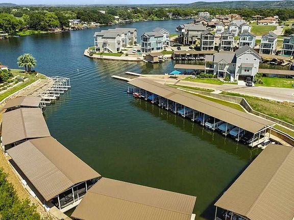 3rd image of 125 Village View Dr