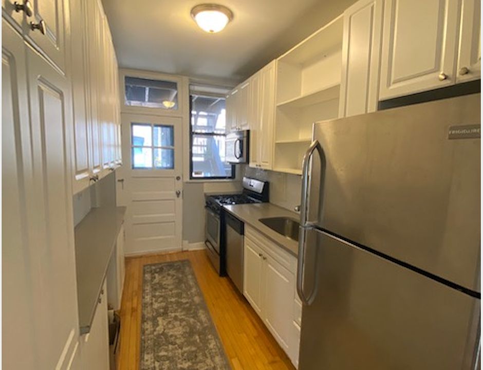 1st image of 1152 W Lill Ave #3