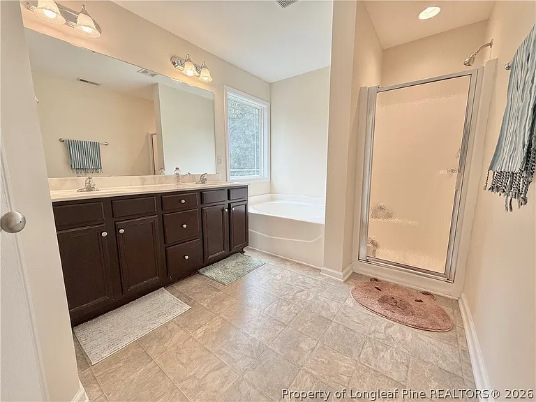 675 Omaha Dr — Photo 16