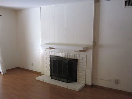 4th image of 2600 Genola Dr