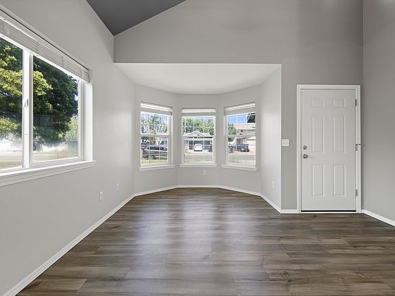 5th image of 5201 Crane Dr