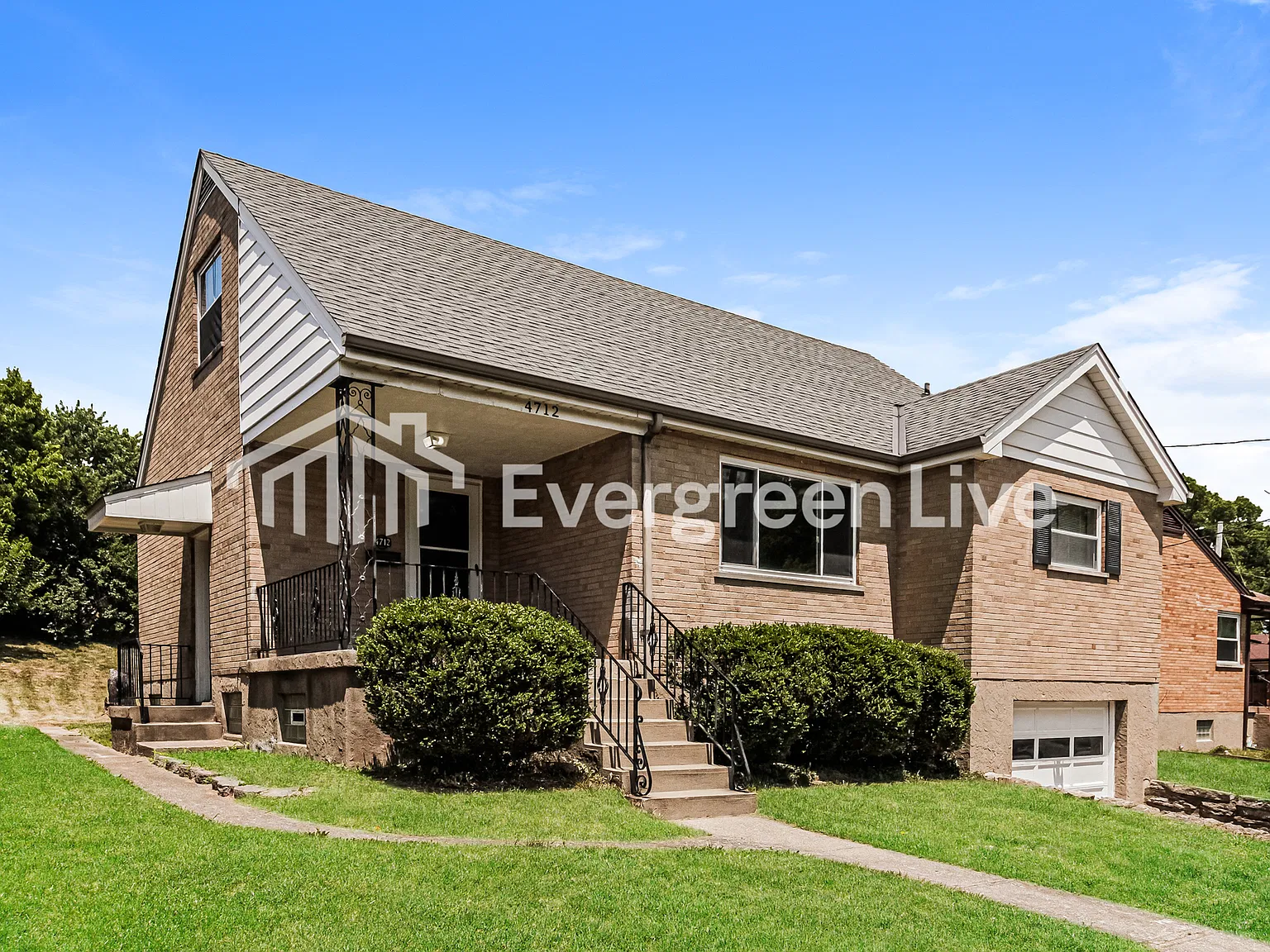 3 bed, 2.0 bath, 1554 sqft, $1,645 — Photo 2