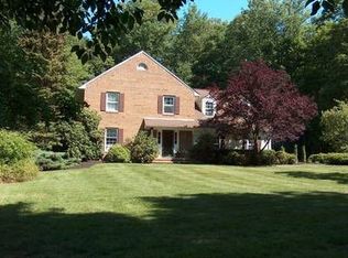 92 E Springtown Rd, Long Valley, NJ 07853