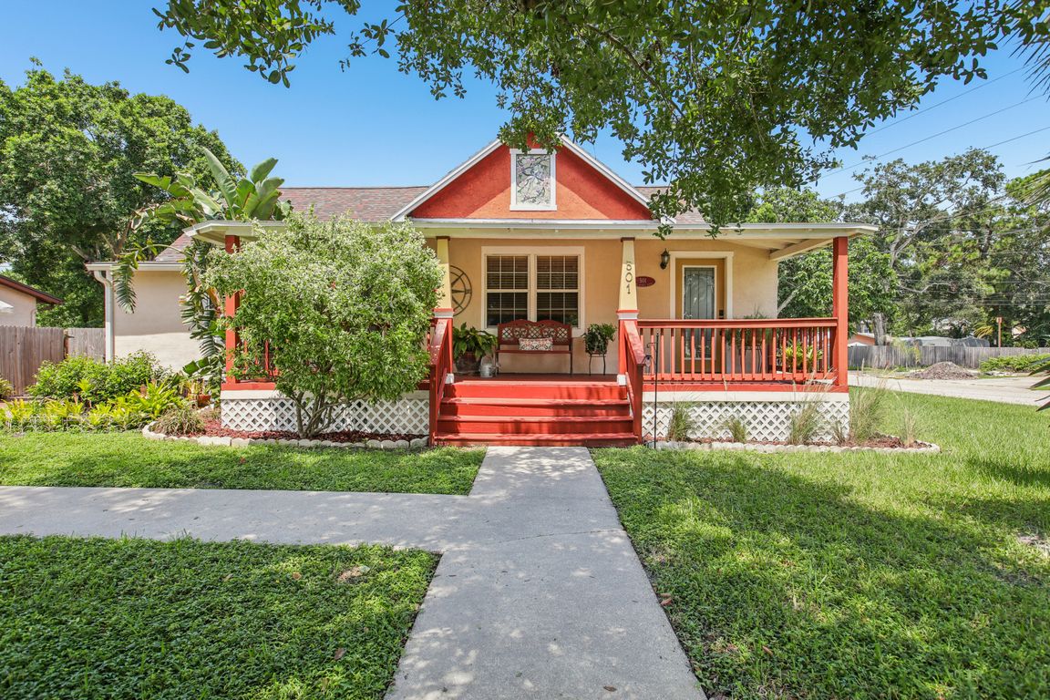 32nd Ave-S2808-001.jpg