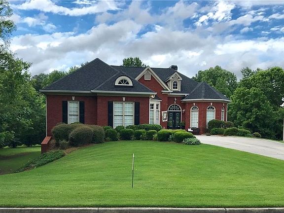 2nd image of 4008 Hickory Fairway Dr