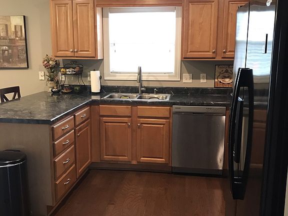 2nd image of 2281 Oak Hill Dr