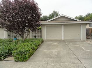 2220 Mesquite Dr, Santa Rosa, CA 95405