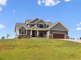 1795 Millstream Ct, Winterset, IA 50273