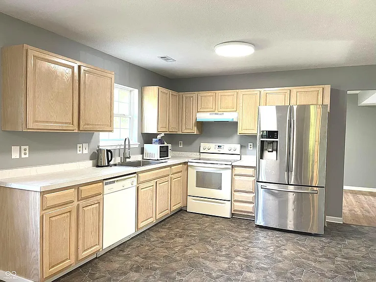 2636 Mae Cir — Photo 12