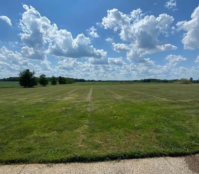 17401 N County Road 550 E