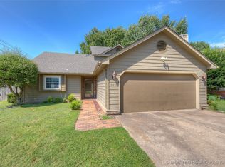 10028 S Norwood Ave, Tulsa, OK 74137