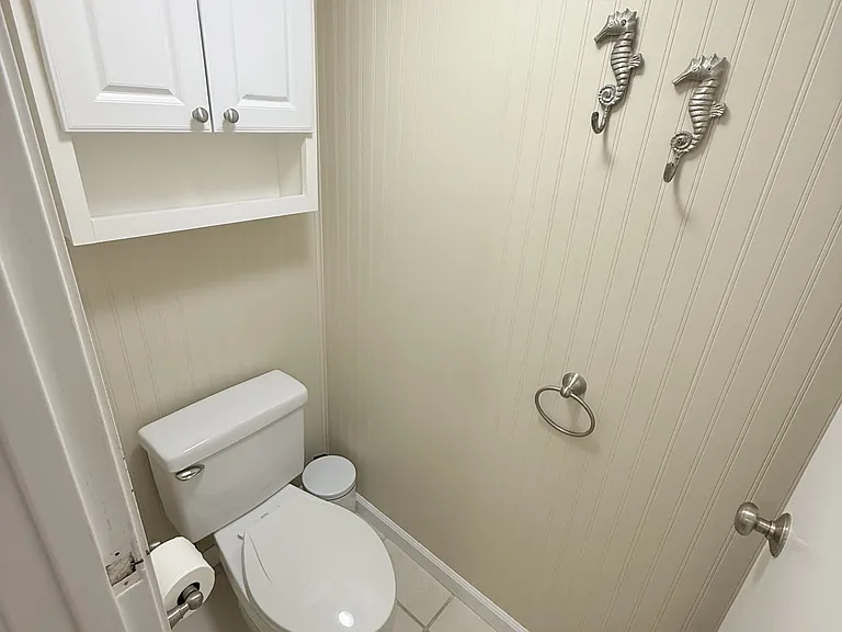 511 Hahaione St — Photo 15