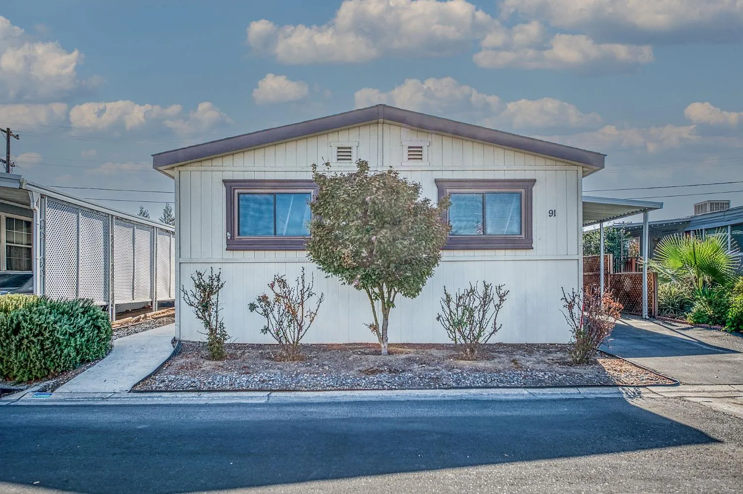 221 W Herndon Ave Spc 91 photo 1