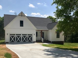 8819 Wingard Rd, Waxhaw, NC 28173