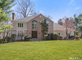 1 Mountaincrest Drive, Cheshire, CT 06410