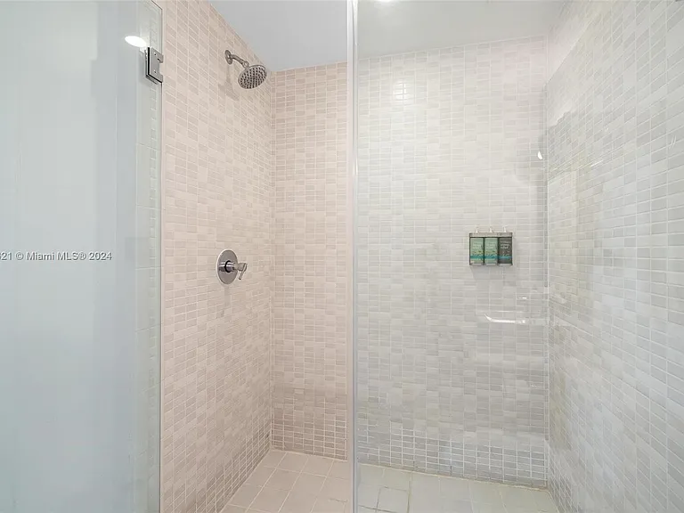 5300 NW 87th Ave #612 — Photo 18