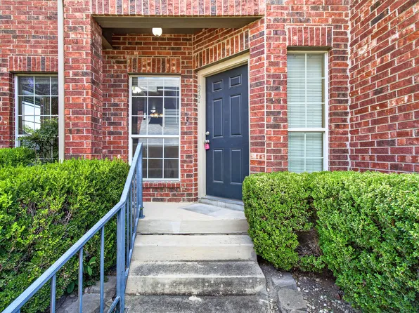 36 Chapel Hill Cir, San Antonio, TX 78240