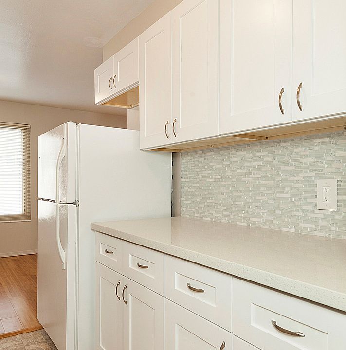 1st image of 951 N 42nd St APT 206