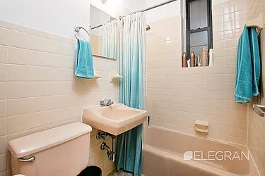 Rented by (Legacy) Elegran