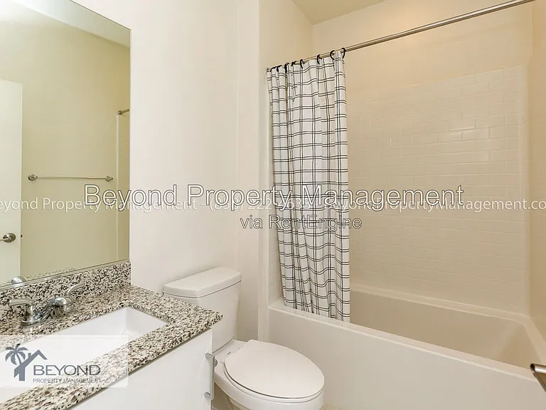5461 Seacliff Pl #72 — Photo 16