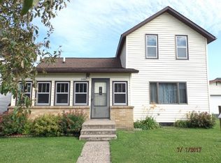304 E Main St, Wauzeka, WI 53826