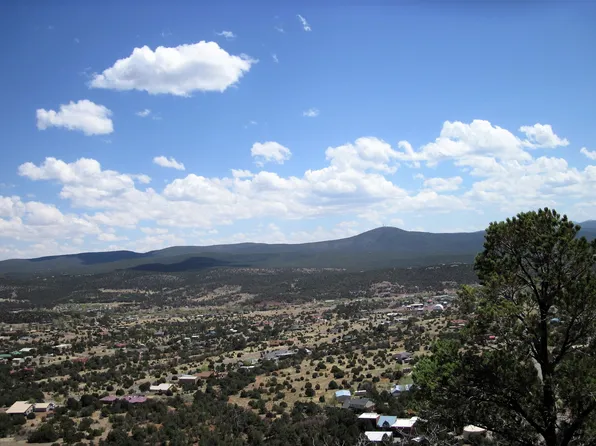 56 Sangre De Cristo Ct, Cedar Crest, NM 87008