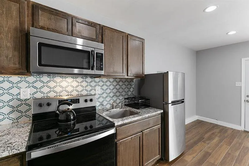 8816 Pine Forest Dr — Photo 4