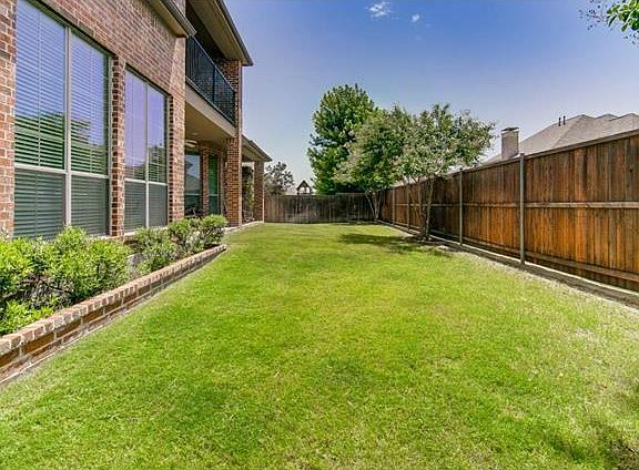 3rd image of 7509 Thistledown Dr