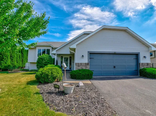 940 Leroy Ln, River Falls, WI 54022