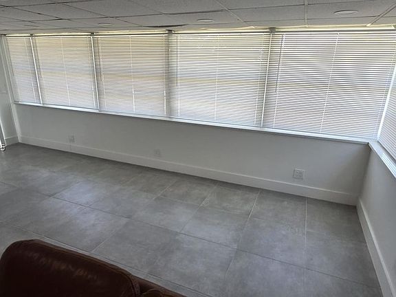 5th image of 5310 SW 23rd Ter #1