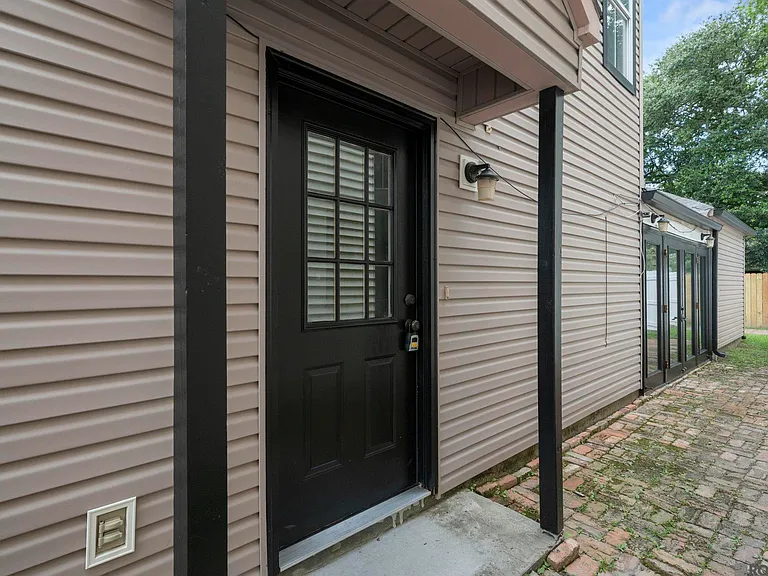 5050 Stumberg Ln — Photo 14