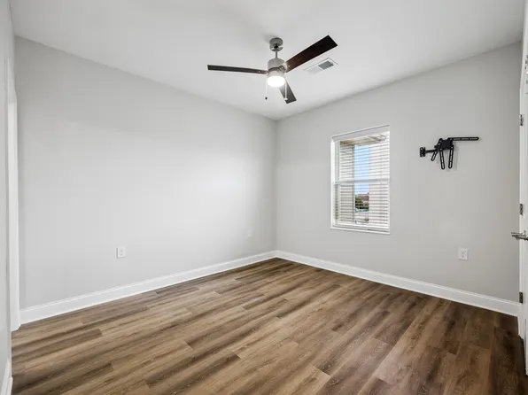 135 E 12th Ave #303, Bowling Green, KY 42101