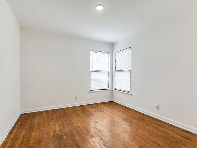 142 Helena St — Photo 17