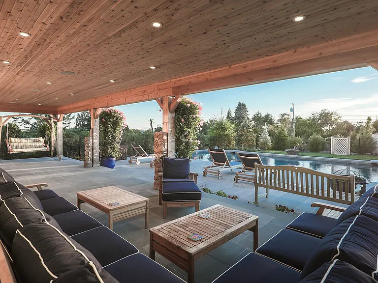 246 E Lake Dr — Photo 11