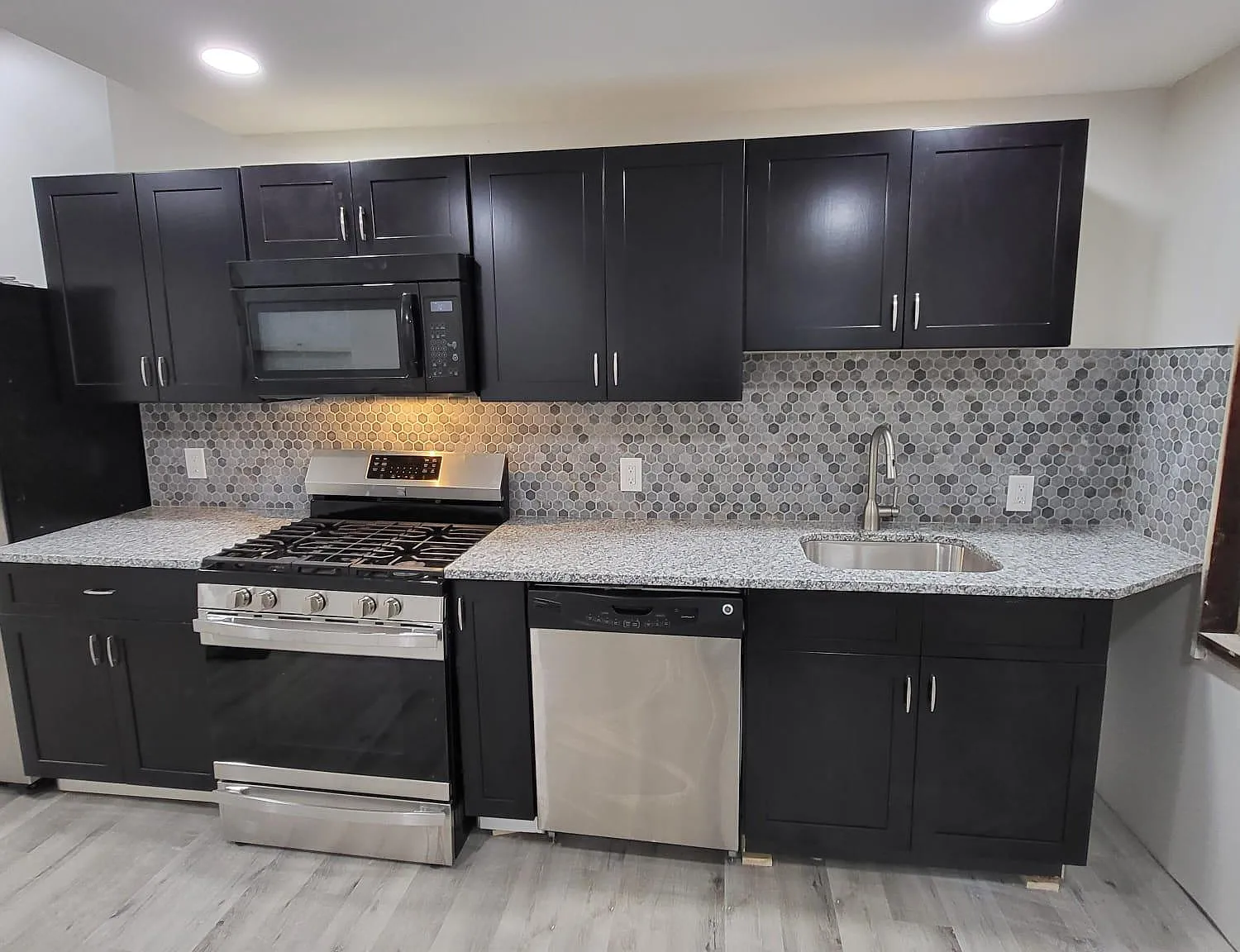 223 E Cambria St — Photo 2