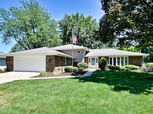 15231 S Meadow Ln, Plainfield, IL 60544